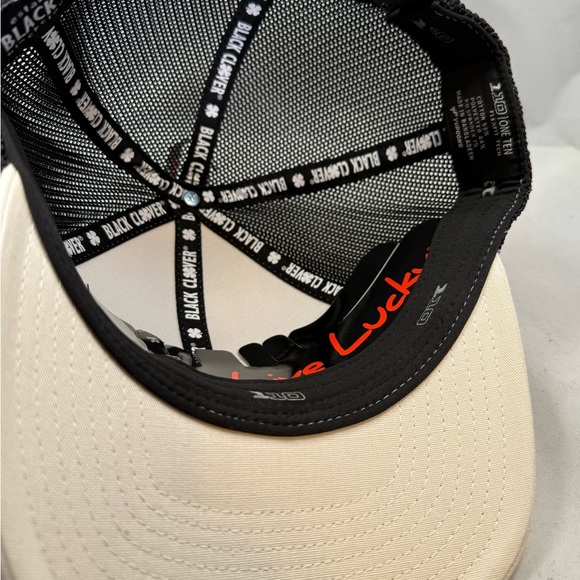 Black Clover SUSTAINABLE 1 Hat Live Lucky - Picture 4 of 6